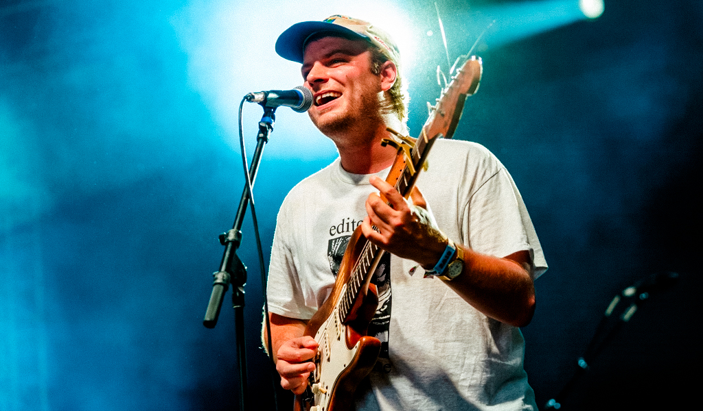 Mac DeMarco live in concert